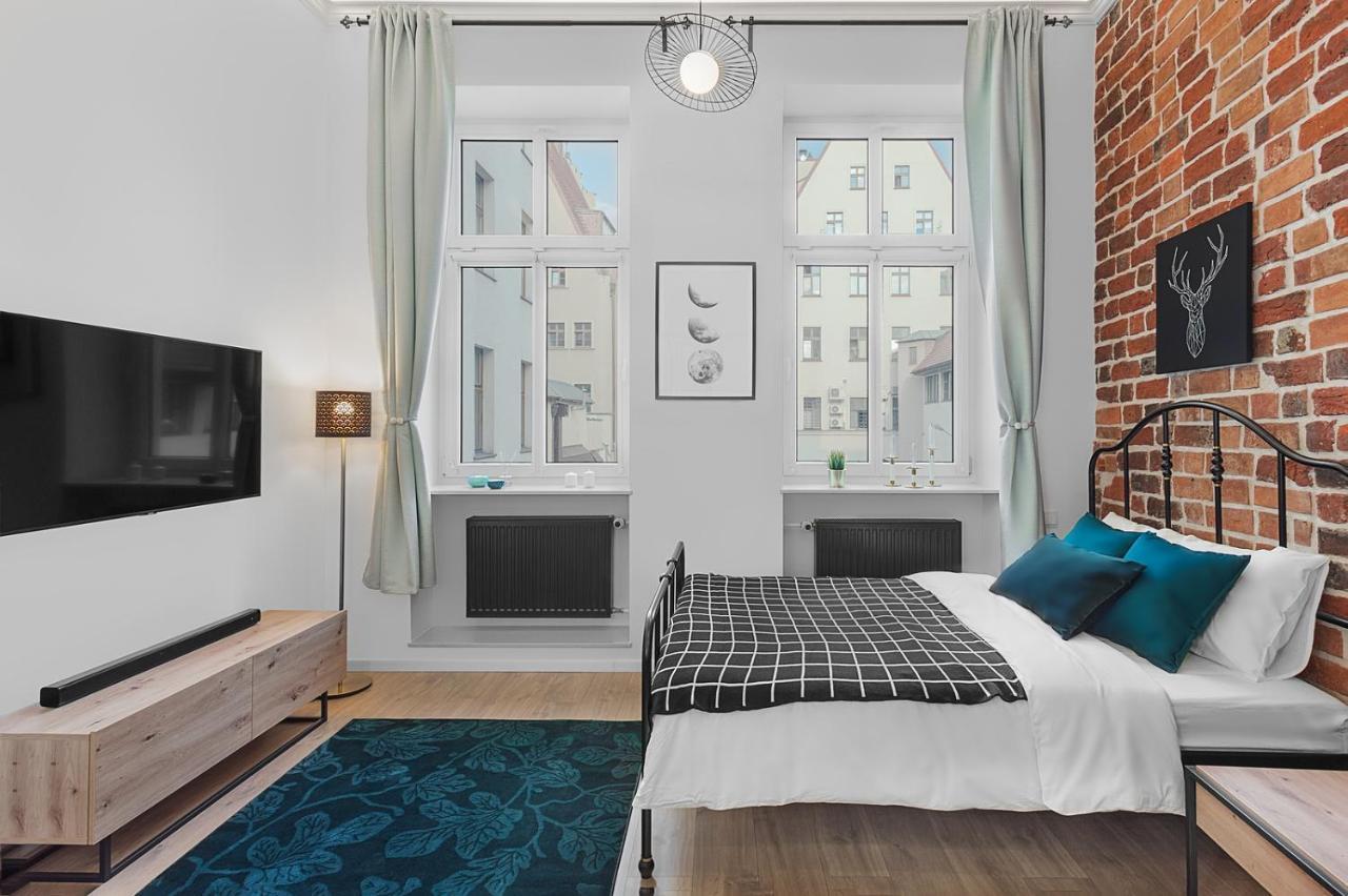 Apartament Panther Right In The Of *